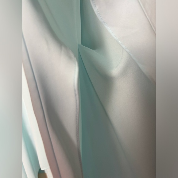 NWT BCBG Max Azria Dove Chiffon Kaftan Tunic Blouse in Light Azure Blue XS/S - Picture 3 of 8